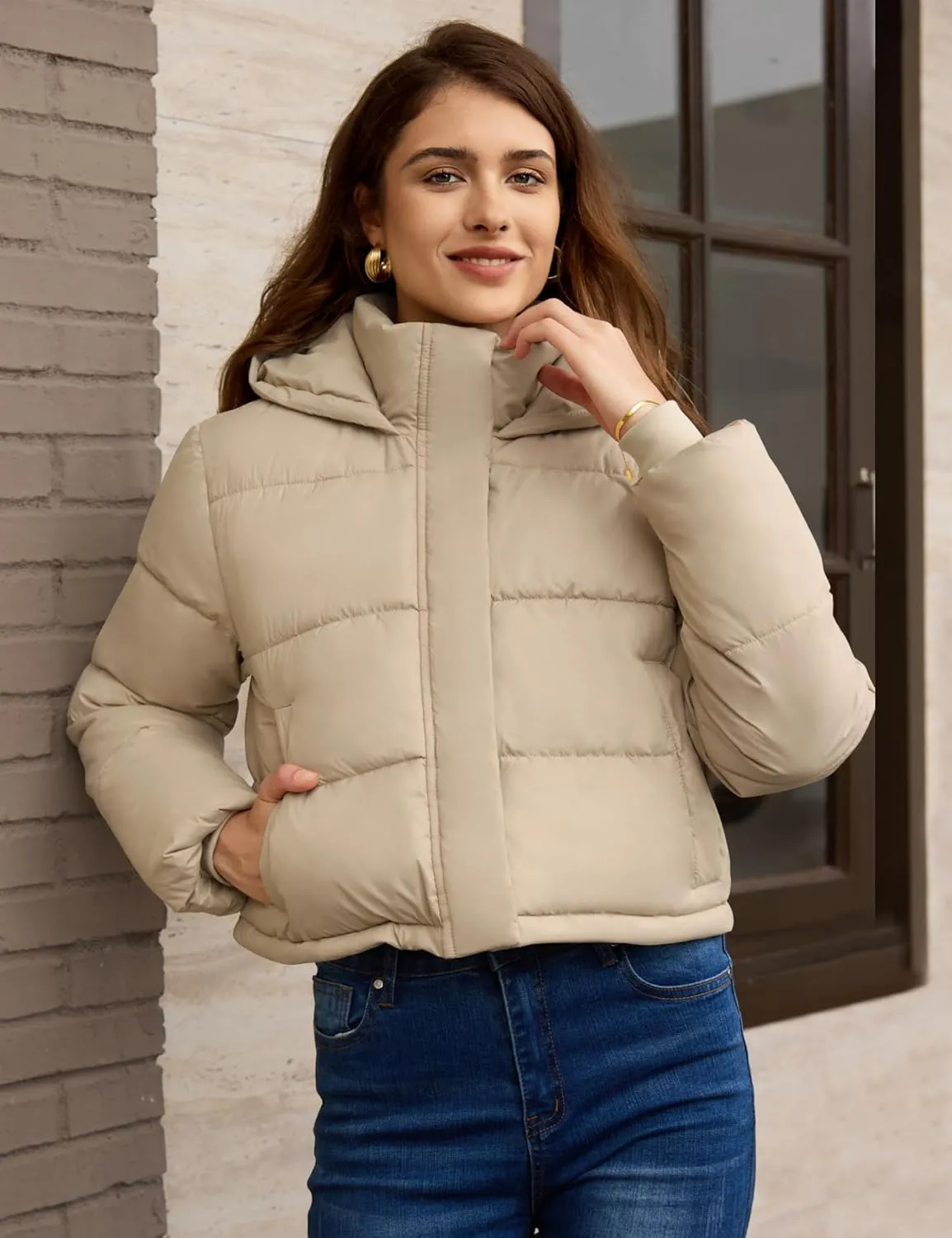PHISOCKAT Womens Puffer Jacket Cropped Quilted Jacket Long Sleeve Full Zip Coats with Pockets Winter Outerwear with Hood